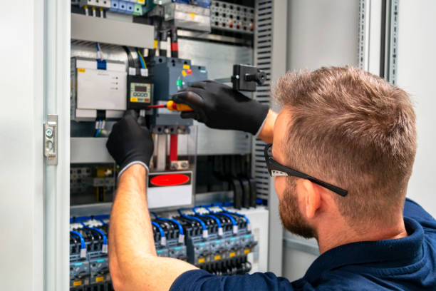 Circuit Masters: Dedicated Electrician Services for Residential & Commercial